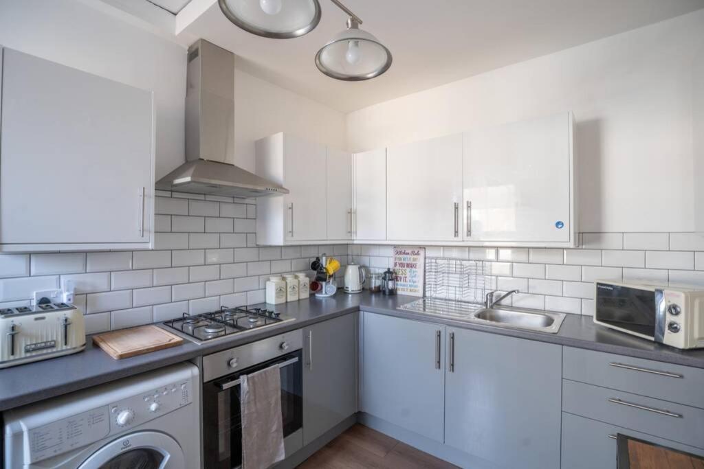 Phenix Central - Huge 3 Bed, Super Equipped Apartment. Cardiff Exterior foto